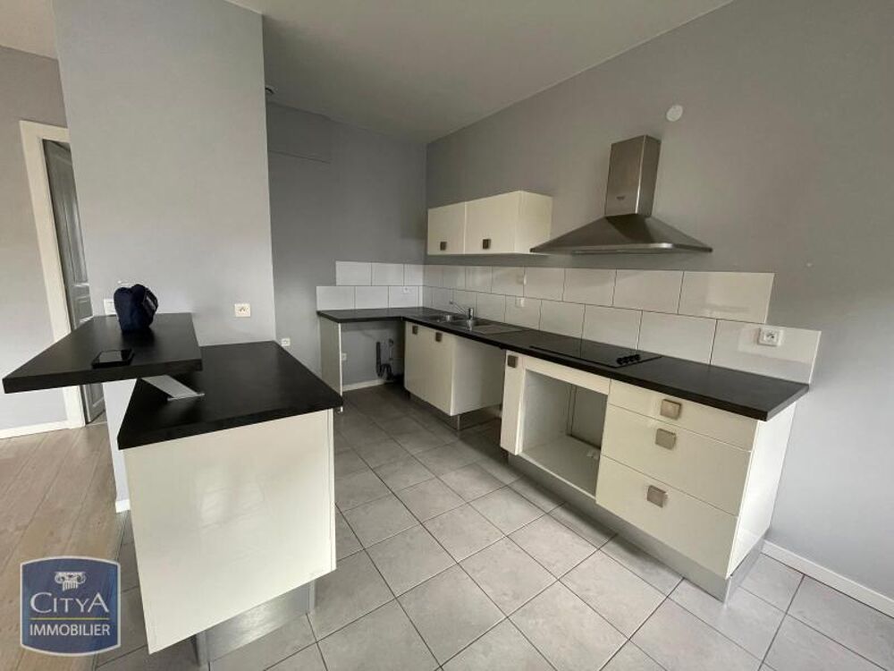 À LOUER : Appartement T3 situé en plein coeur de Pau. Ce ....