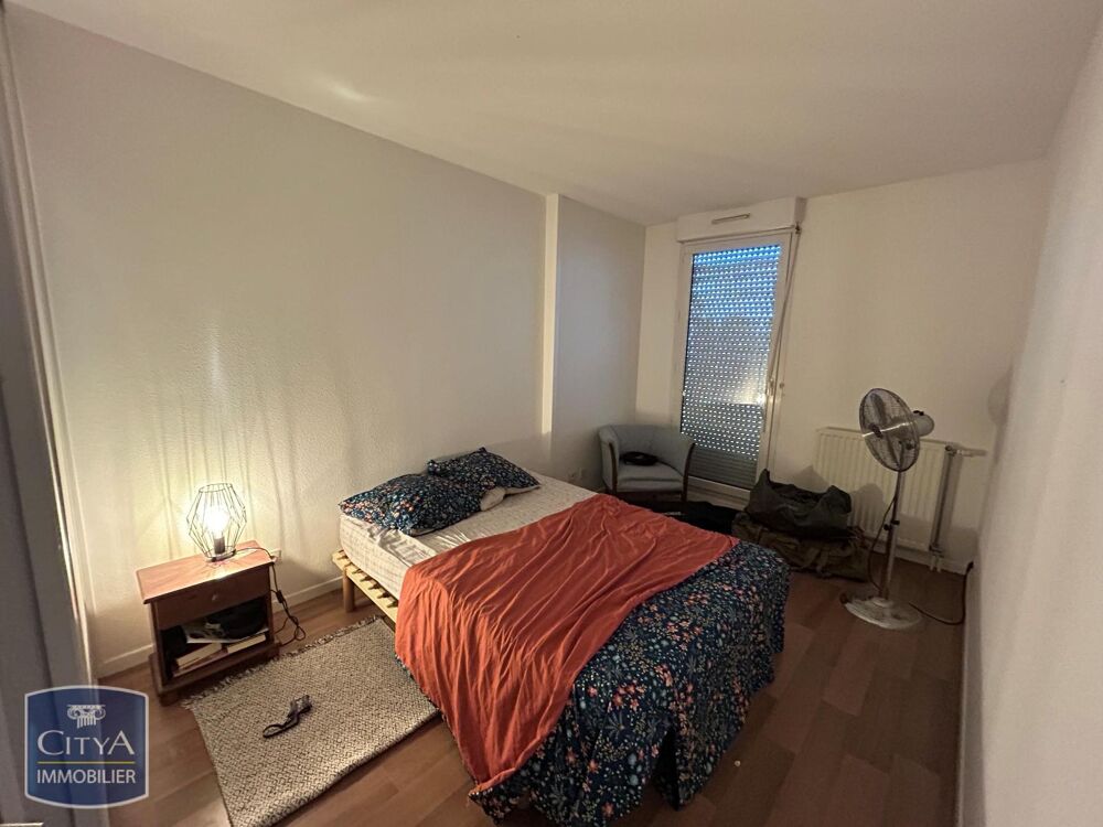 À LOUER : Appartement T2 situé à Pau, dans le code posta....