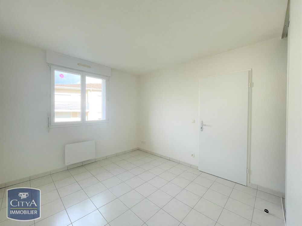 location Appartement - 2 pièce(s) - 46 m² Pineuilh (33220)