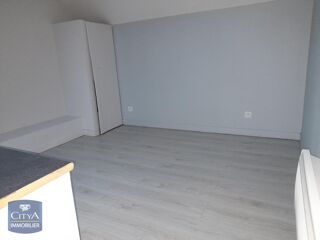 Appartement à louer 2 pièces 32 m²