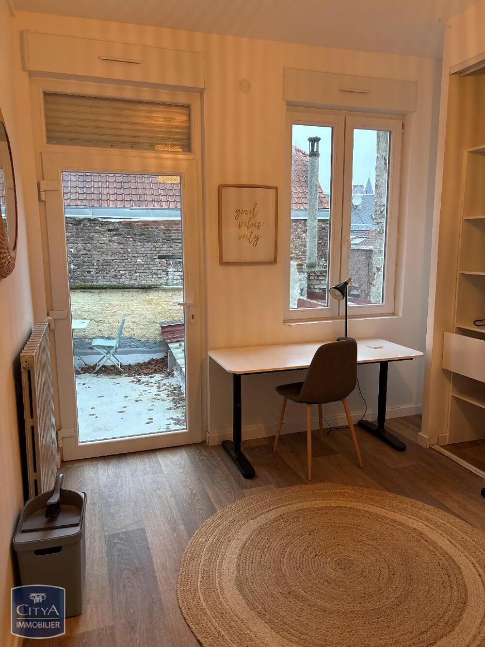 À LOUER : Appartement T1 situé à Valenciennes, dans le d....