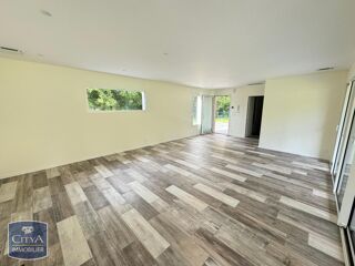  Maison à louer 4 pièces 119 m²