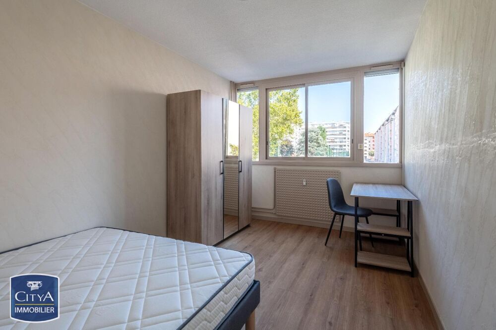 location Appartement - 1 pièce(s) - 79 m² Villeurbanne (69100)