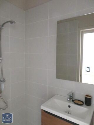  Appartement à louer 1 pièce 29 m²