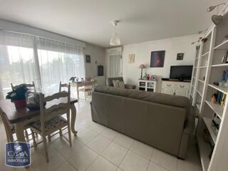  Appartement à louer 3 pièces 73 m²