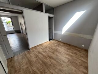  Appartement à louer 2 pièces 33 m²
