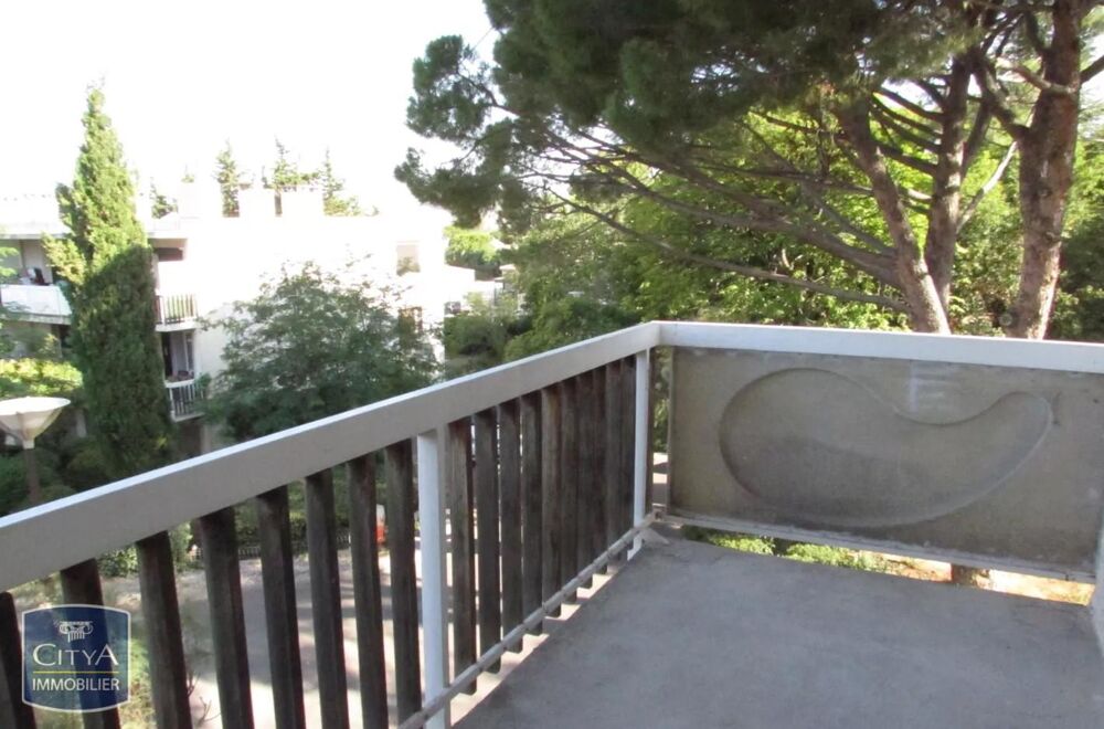 À LOUER : Appartement T1 à Rognac, 13340. Découvrez ce c....
