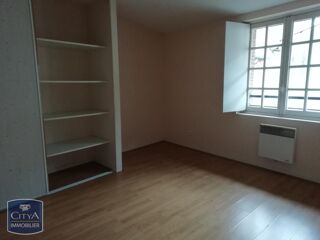  Appartement à louer 4 pièces 135 m²