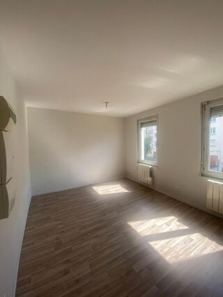 location Appartement - 2 pièce(s) - 37 m² Saint-Étienne (42000)