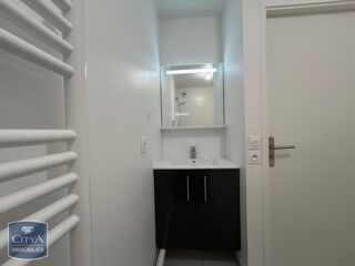  Appartement à louer 3 pièces 63 m²
