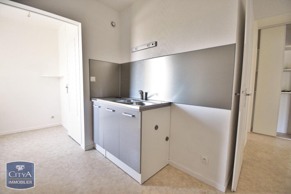 location Appartement - 4 pièce(s) - 74 m² Le Mans (72100)