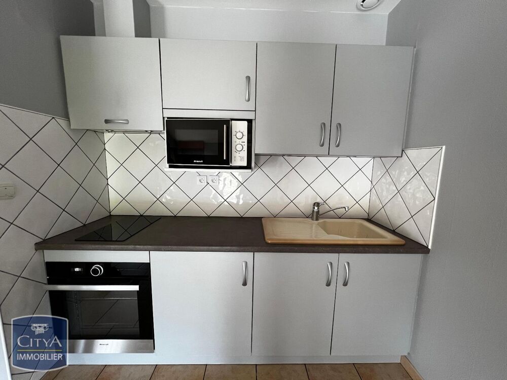 location Appartement - 2 pièce(s) - 52 m² Pouligny-Saint-Pierre (36300)