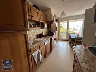  Appartement à louer 5 pièces 102 m²