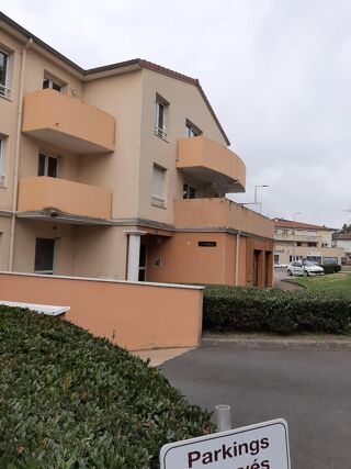  Appartement à louer 3 pièces 69 m²