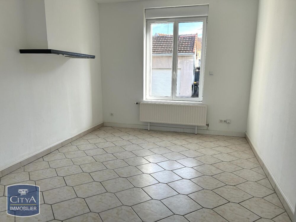 Maison à louer T3 avec garage et cour à Saint-Quentin (0....