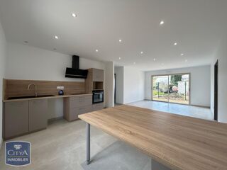  Maison à louer 3 pièces 81 m²