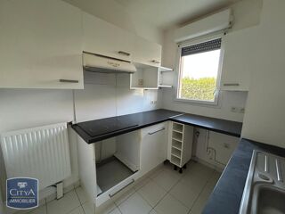  Appartement à louer 4 pièces 63 m²