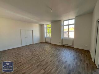  Appartement à louer 4 pièces 125 m²