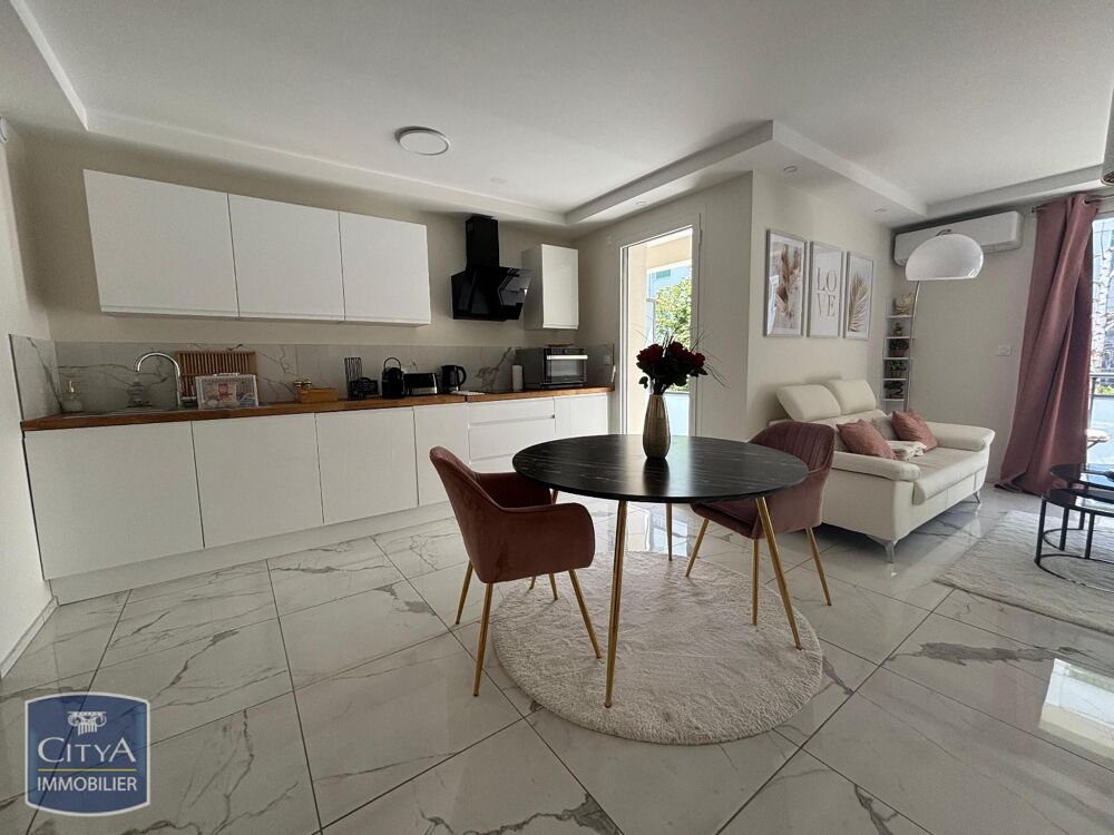 À LOUER : Appartement entièrement neuf T2 meublé situé à....
