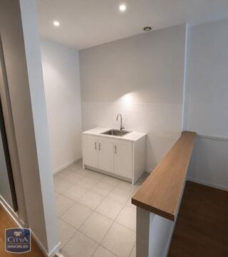  Appartement à louer 3 pièces 87 m²