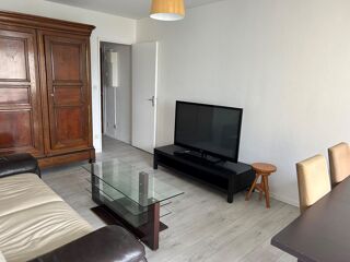  Appartement à louer 3 pièces 67 m²