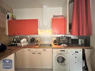  Appartement à louer 2 pièces 33 m²
