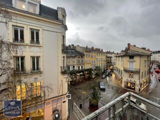  Appartement à louer 5 pièces 125 m²