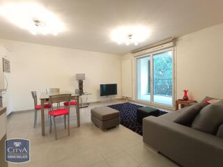  Appartement à louer 3 pièces 65 m²
