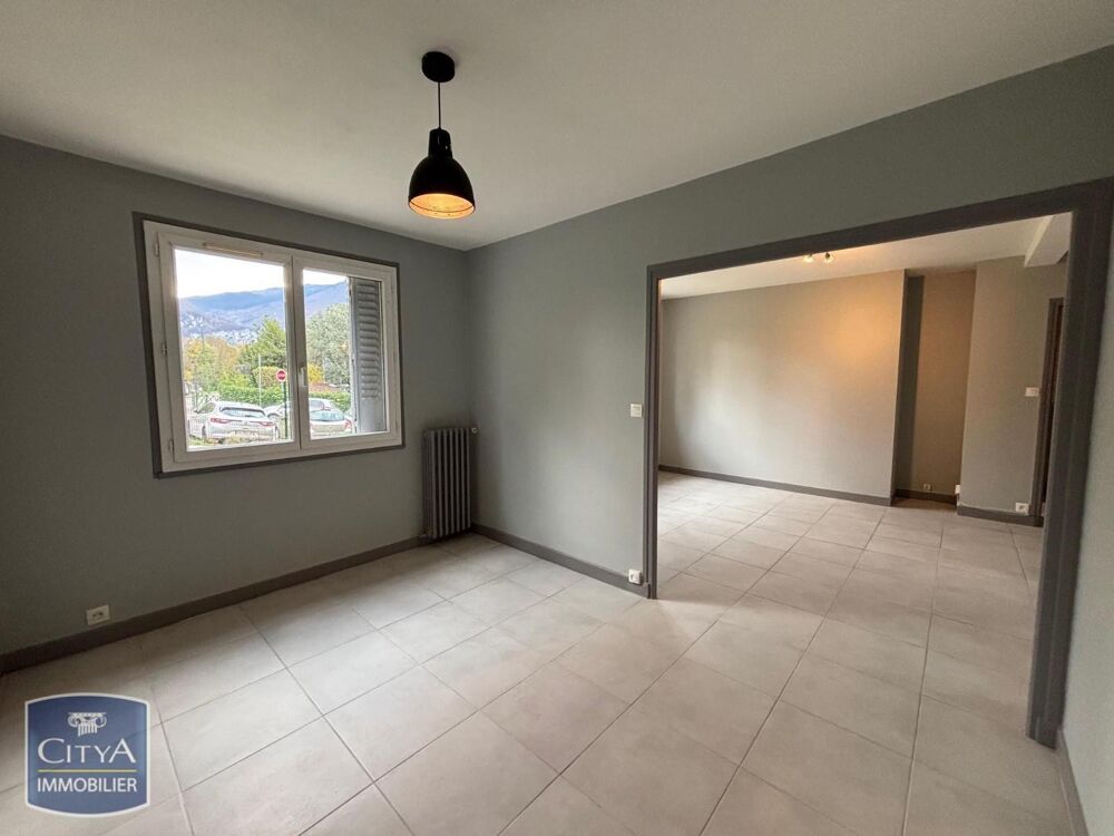 location Appartement - 3 pièce(s) - 61 m² Saint-Égrève (38120)