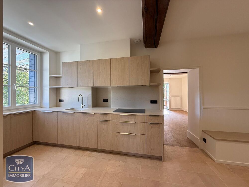 location Maison - 6 pièce(s) - 161 m² Chassagne-Montrachet (21190)