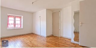  Appartement à louer 2 pièces 72 m²