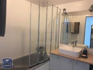  Appartement à louer 3 pièces 70 m²