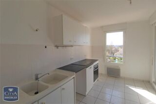 location Appartement - 3 pièce(s) - 63 m² Lucé (28110)