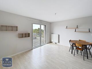  Appartement à louer 3 pièces 56 m²