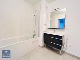  Appartement à louer 3 pièces 64 m²