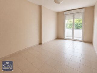 Appartement à louer 1 pièce 28 m²