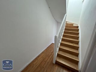  Appartement à louer 2 pièces 61 m²