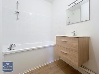 Appartement à louer 3 pièces 64 m²