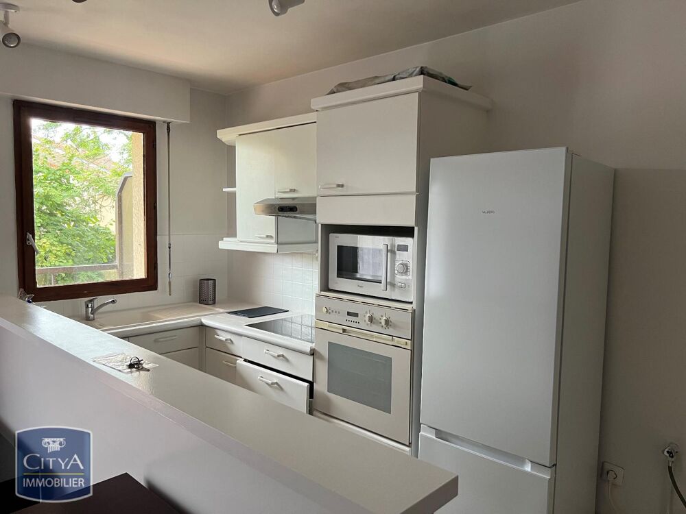 location Appartement - 1 pièce(s) - 34 m² Noisy-le-Grand (93160)
