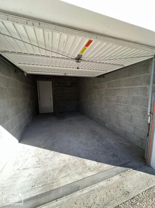  Parking / Garage � louer 