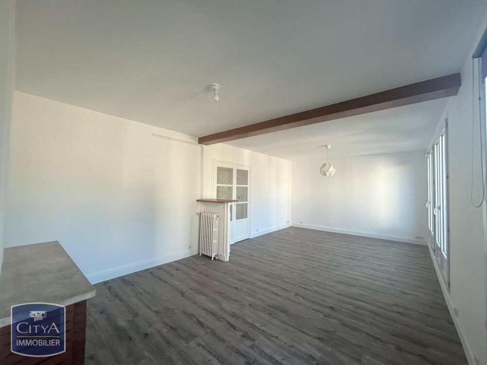 A LOUER - APPARTEMENT T5 AVEC GARAGE PARKING EXTERIEUR E....