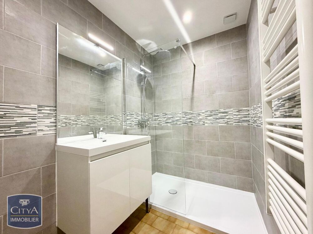 location Appartement - 2 pièce(s) - 33 m² Nîmes (30000)