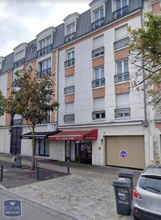  Parking / Garage à louer 