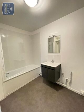  Appartement à louer 1 pièce 43 m²