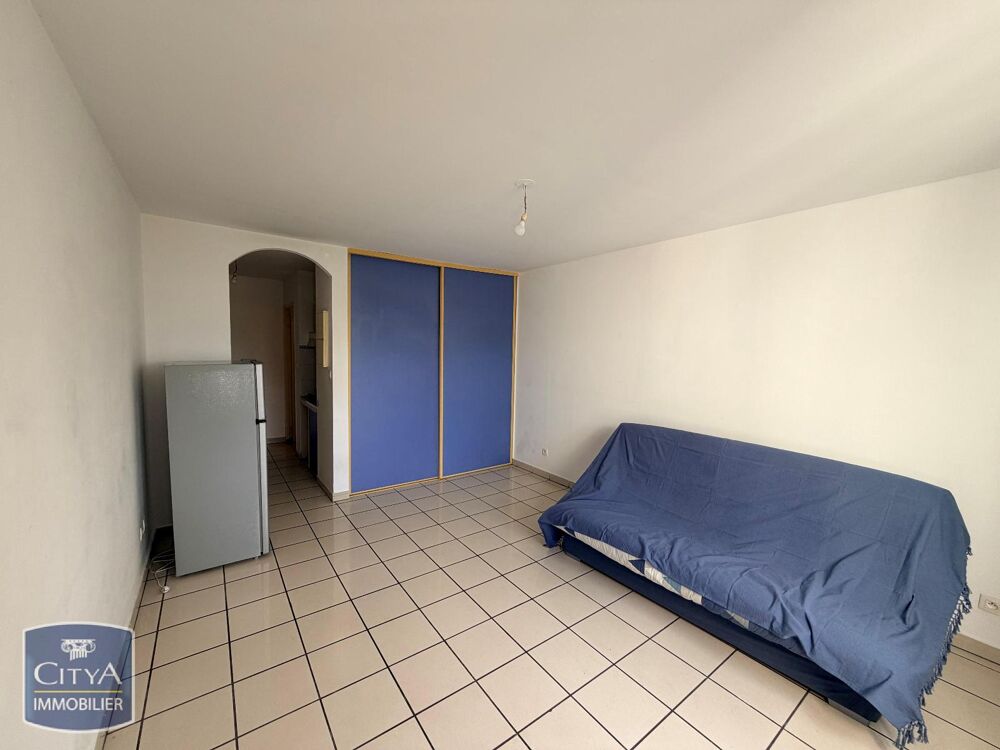 location Appartement - 1 pièce(s) - 28 m² Sainte-Clotilde (97490)