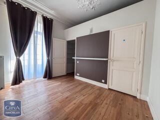  Appartement à louer 2 pièces 56 m²