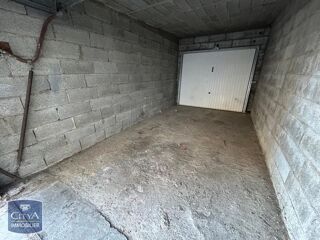  Parking / Garage à louer 14 m²