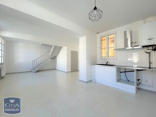  Appartement à louer 3 pièces 79 m²