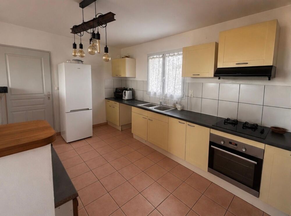 location Maison - 4 pièce(s) - 90 m² Mirabel (07170)
