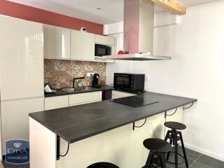  Appartement à louer 4 pièces 100 m²